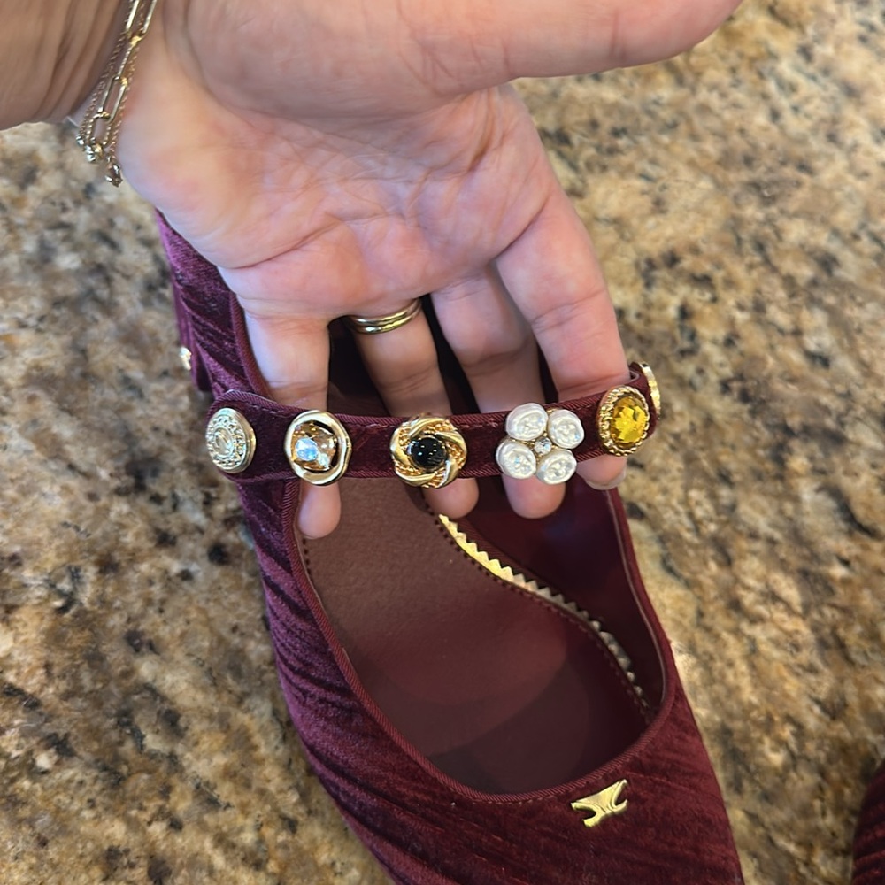 Women’s Burgundy Velvet Mary Jane Block Heel Pump - Picture 5 of 5